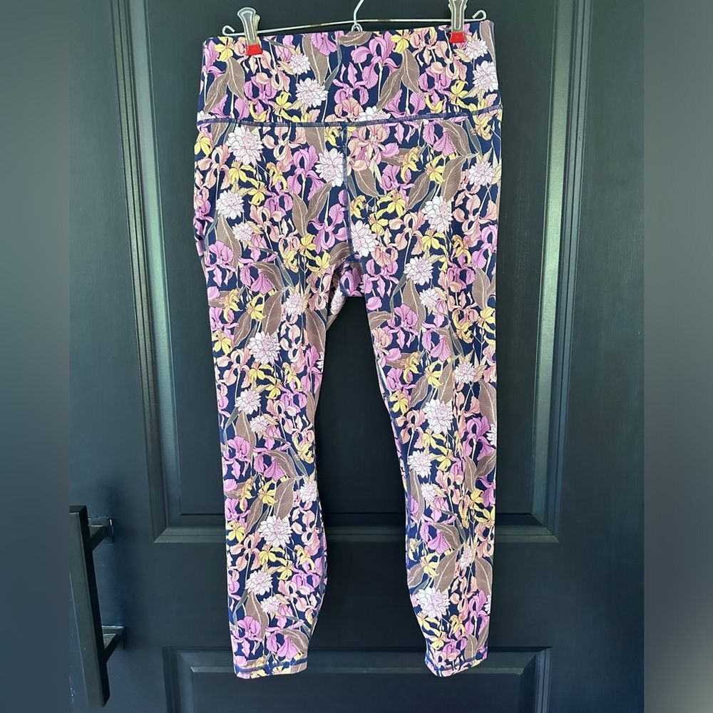 Fabletics Define PowerHold® High-Waisted Legging Jardin Floral Size Large